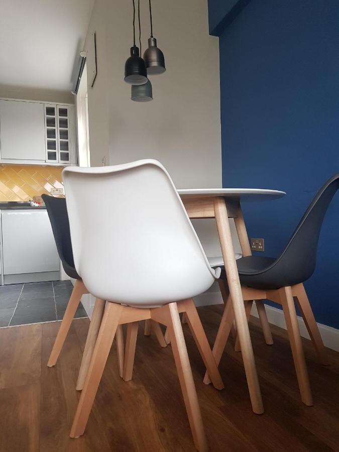 Beautiful 3-Bedroom Flat With Stunning Views Londra Exterior foto